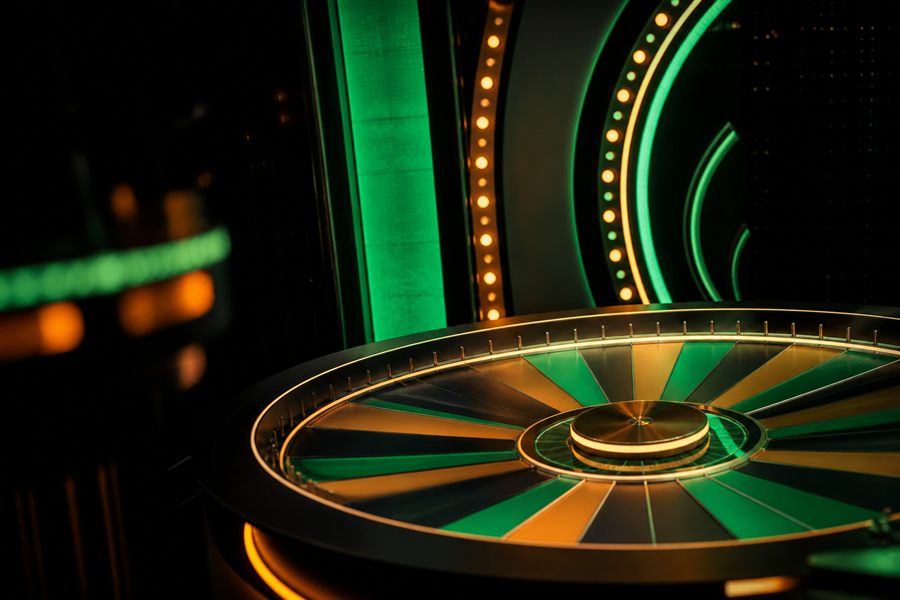 Krupiér u herního stolu - game show live